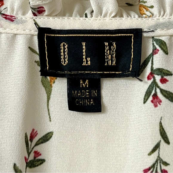 OLM Floral Ruffled Surplice Short Sleeve Peplum Blouse—SZ. Medium - Picture 9 of 16